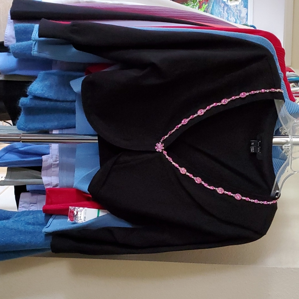 Black shrug